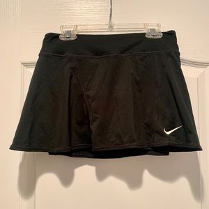 Black Nike tennis skirt 🎾